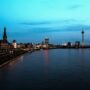 Düsseldorf Messe Türkçe İngilizce Almanca bilen personel